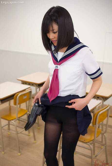 Legs Japan are pleased to offer you a free photos featuring Kohaku Uta xxx gallery 237900