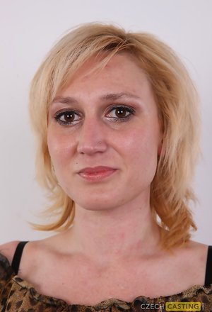 Czech Casting  pleased to share with you xxx picture gallery with Lenka demonstrating amazing shape