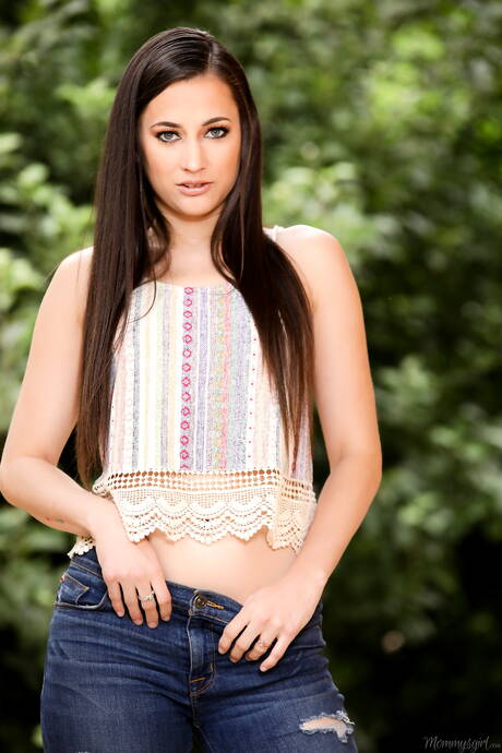 Mommys Girl xxx picture collection featuring Georgia Jones and Danni Rivers demonstrating perfect shape